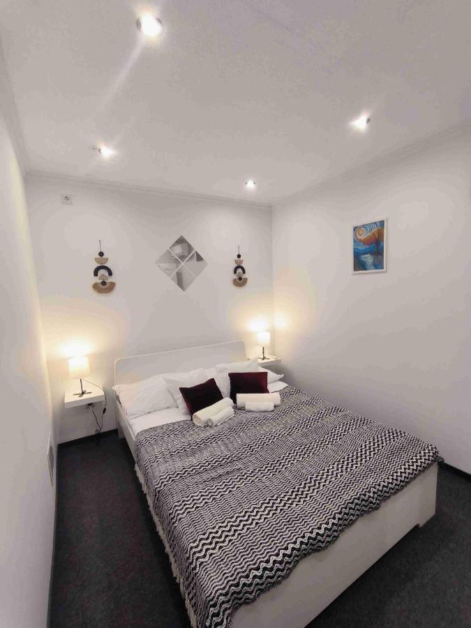 Apartamento Baky House Balatonlelle Exterior foto
